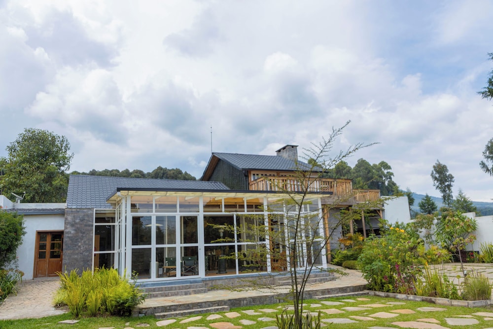 Footprints kinigi lodge