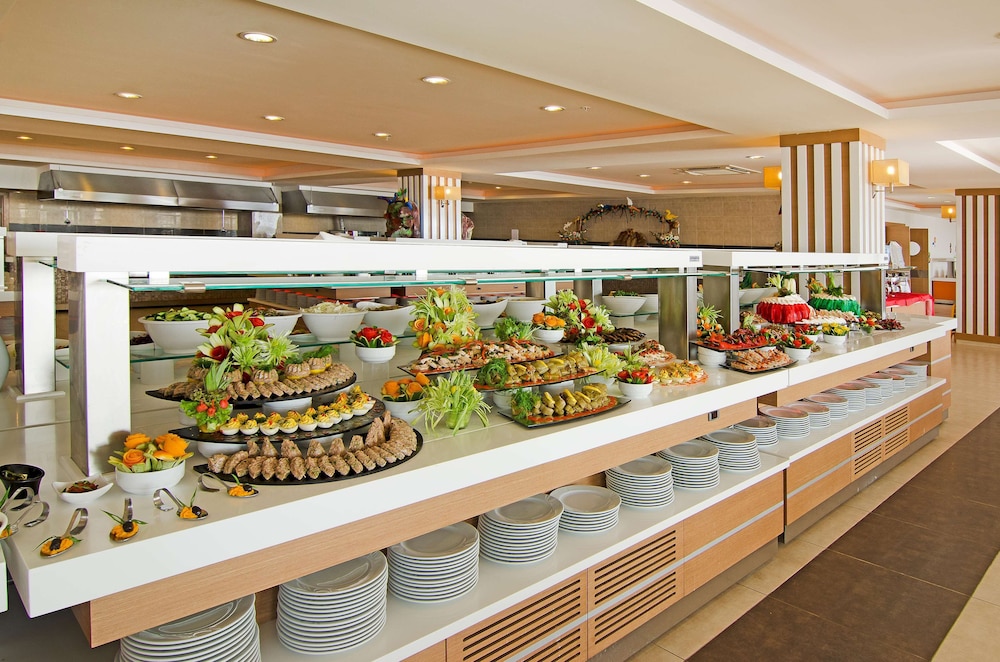 Palm Wings Beach Resort & Spa Kusadasi- All Inclusive