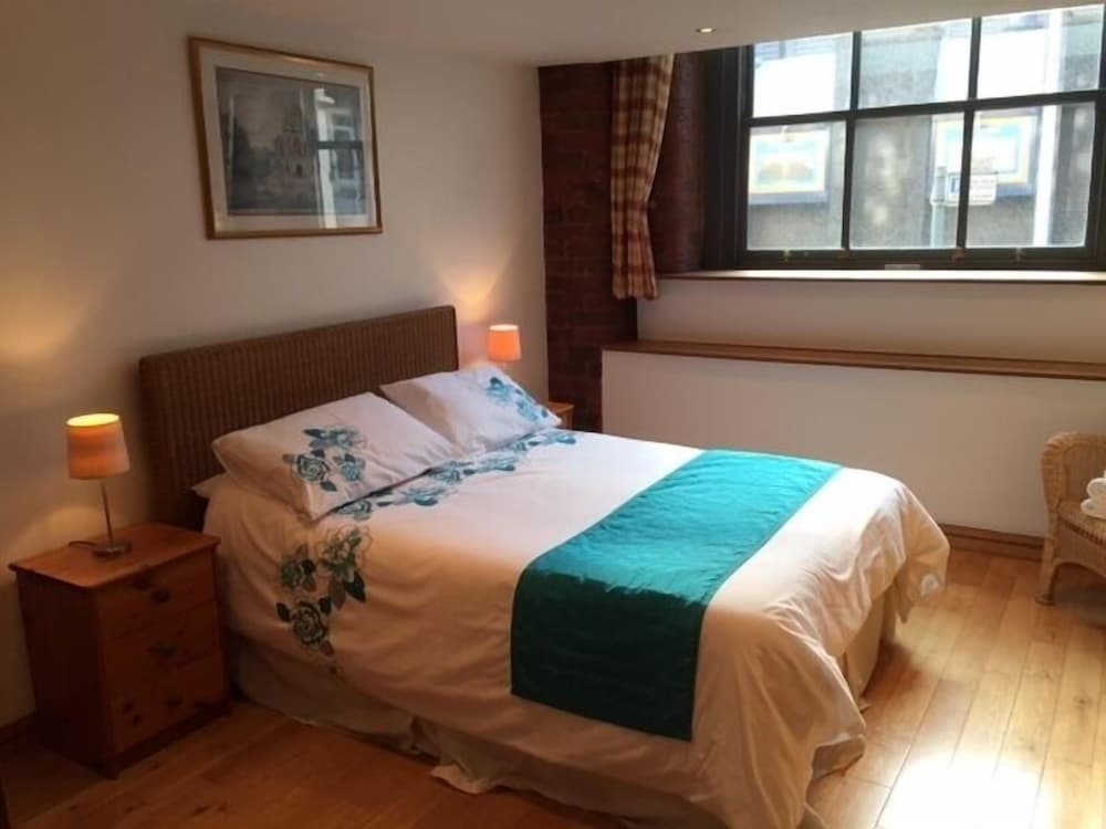 Trafalgar Warehouse Apartments view 4