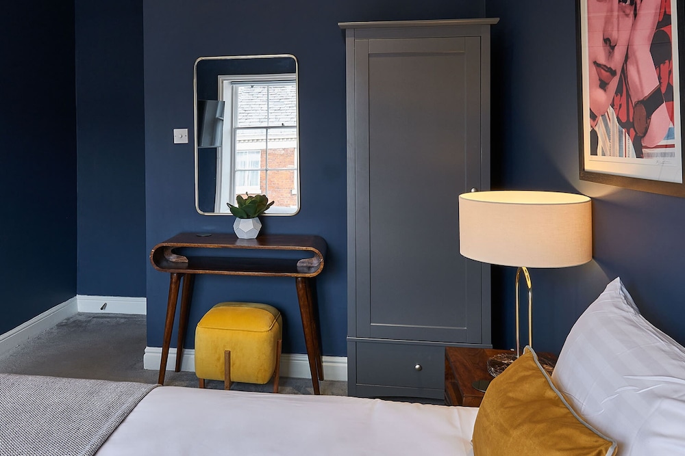 Host Stay The Falkner Quarters II and III
