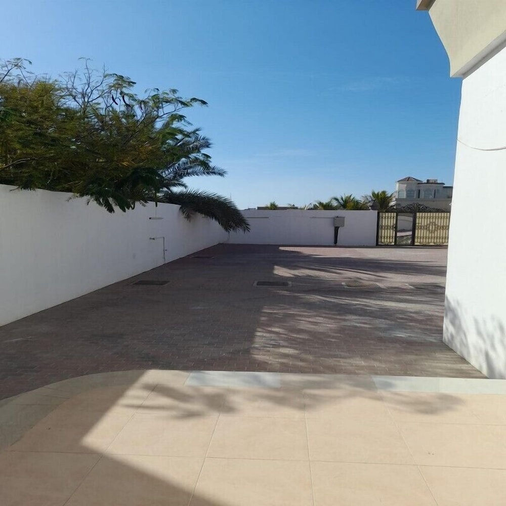 Al Dhait Residence
