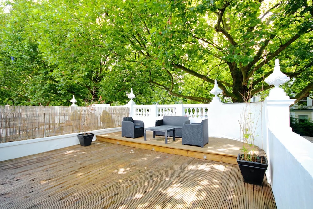 Exquisite Notting Hill Flat With Roof Terrace
