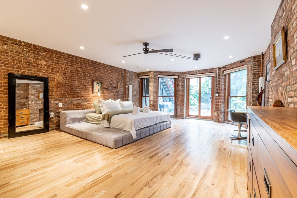 Hawthorn I by Rove Travel 3BR Duplex Loft