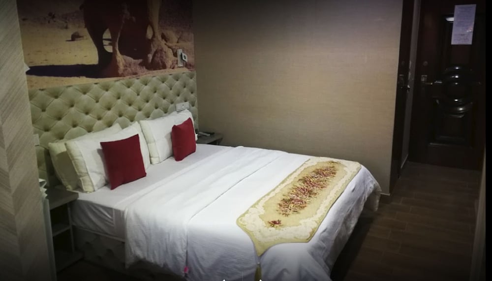 Hotel Timgad