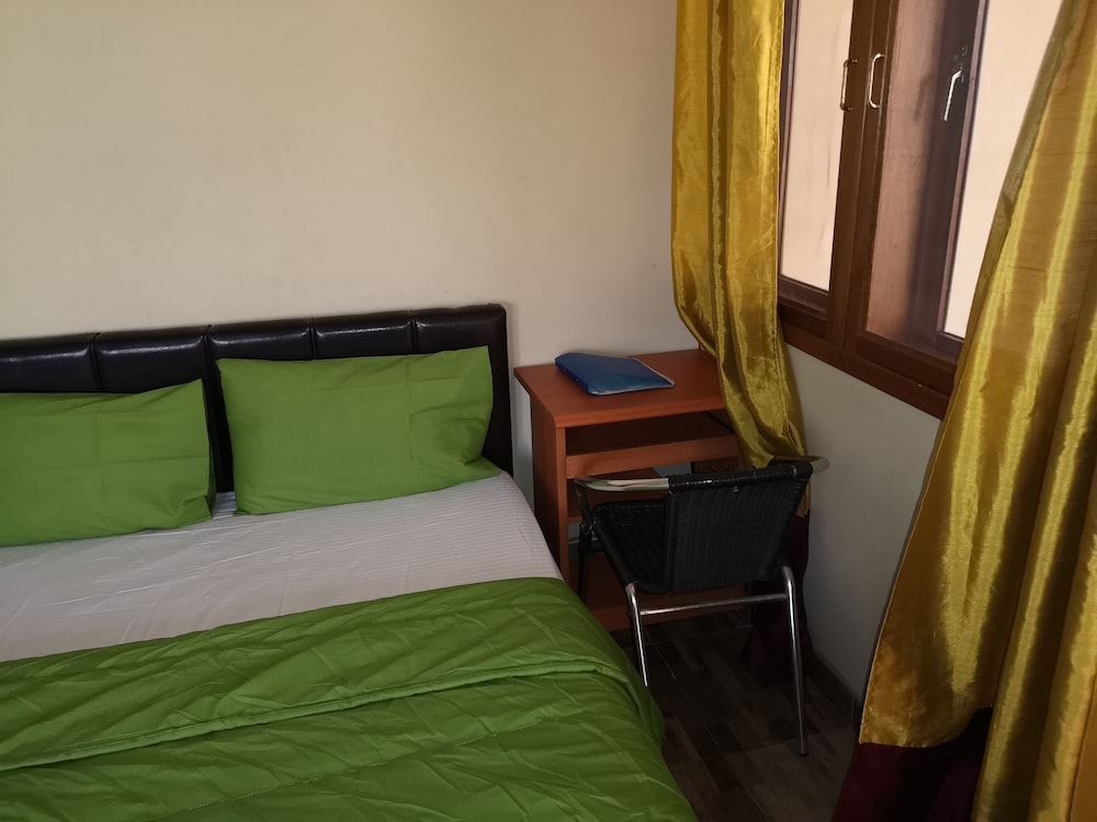 The Golden Apple Guest House