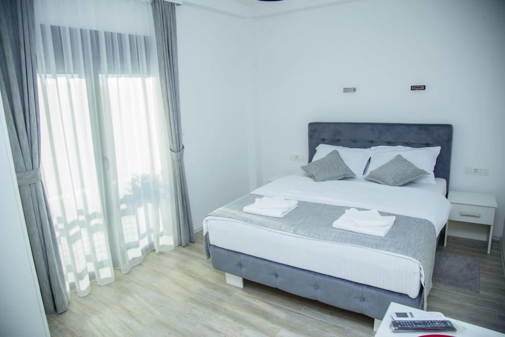 Mark's Palace view 4