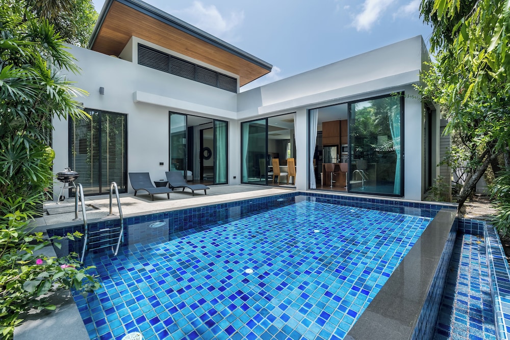 Baan Bua Bt17 By Villacarte