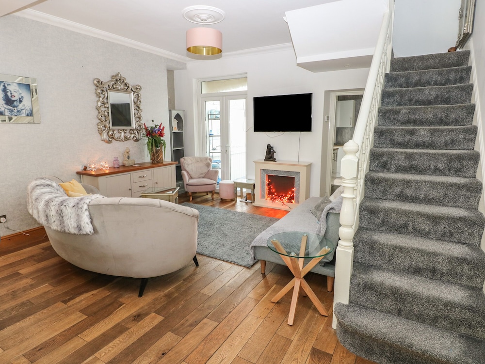 5 Pontardulais Road