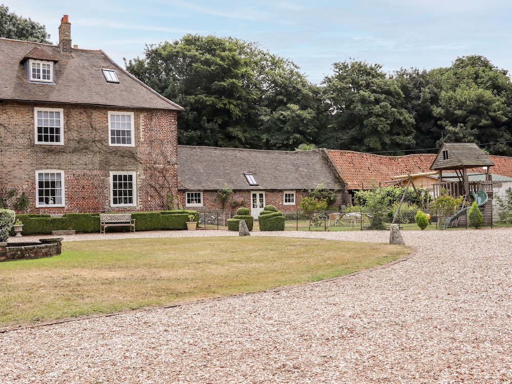 Solton Manor