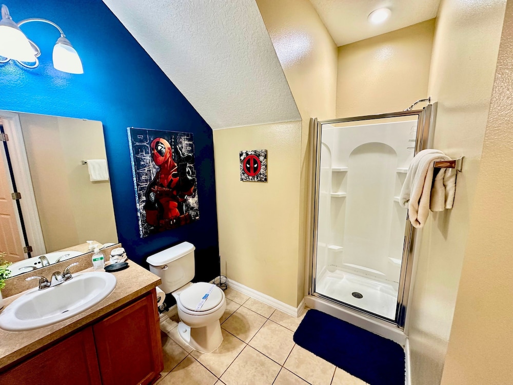 Luxury Compass 3BR Townhouse Near Disney Parks 2