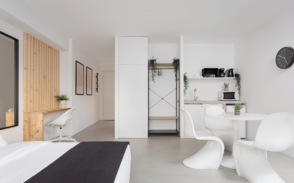 Syntagma Serenity Suites