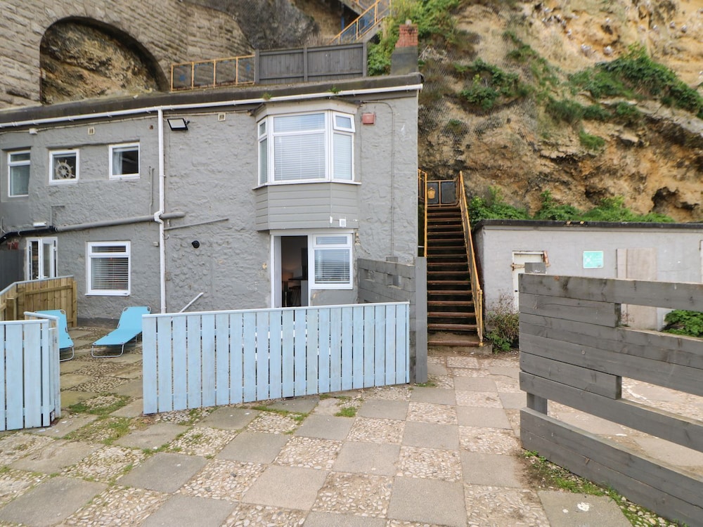 The Beach Apartment