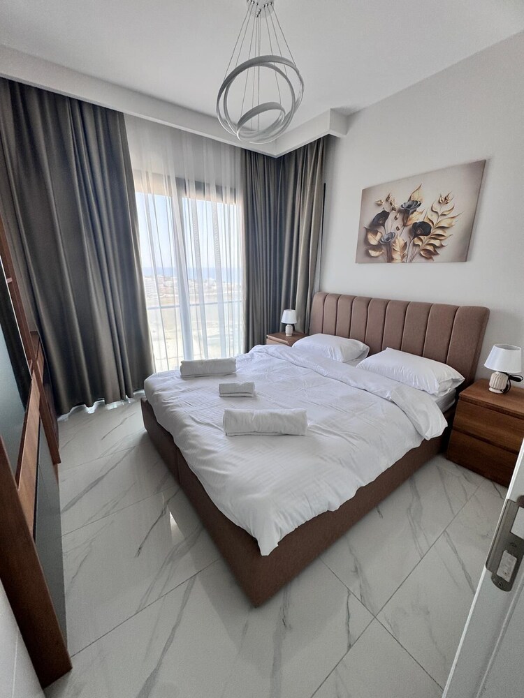 Riverside Life Residences