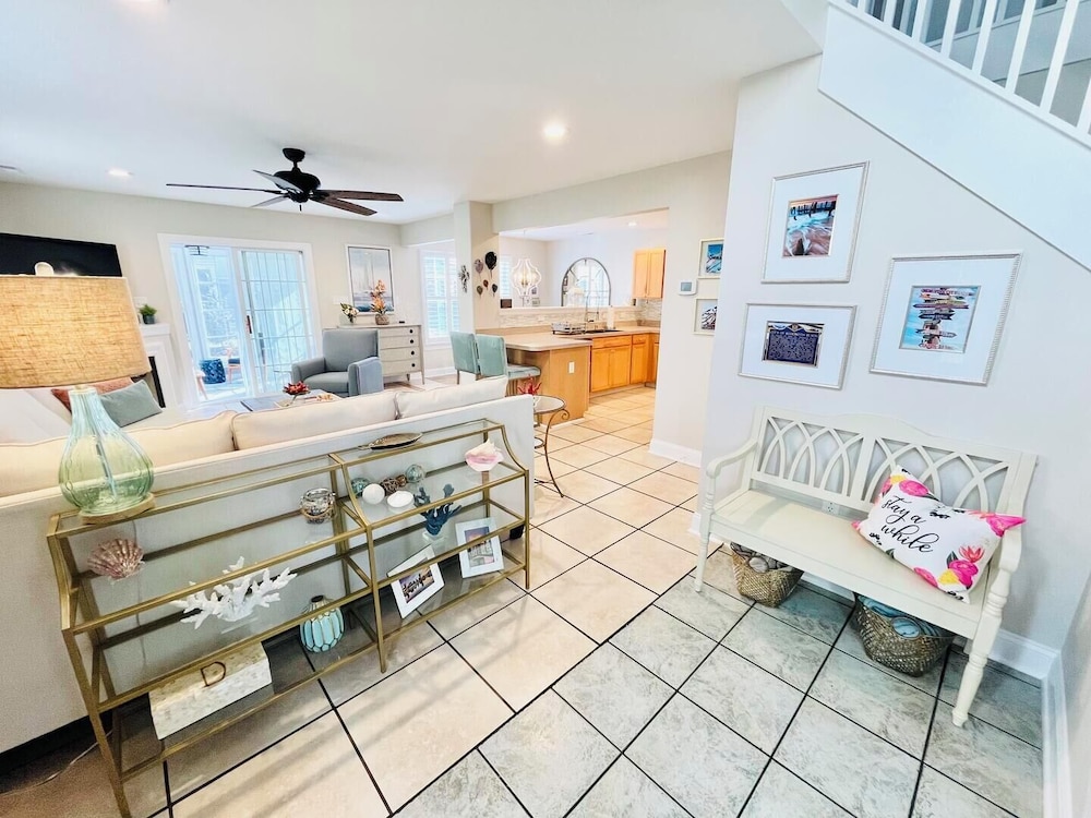 Simonton Court 20256