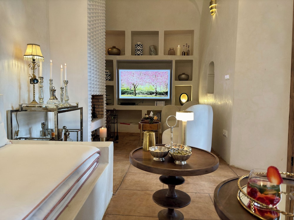 Riad LallaBaya