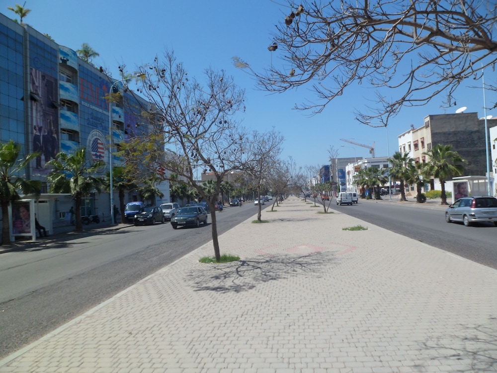 Photo 8