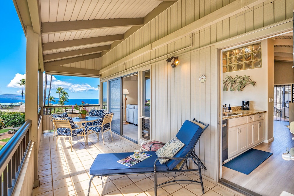 Wailea Ekolu 510 - Ocean Views, Private Lanais, Renovated 2-story With Split AC!
