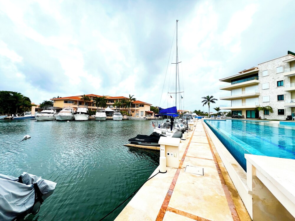 Ground Floor Marina View Infinity Pool Private Terrace Puerto Aventuras