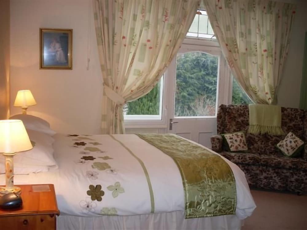 Cedar House B&B view 5