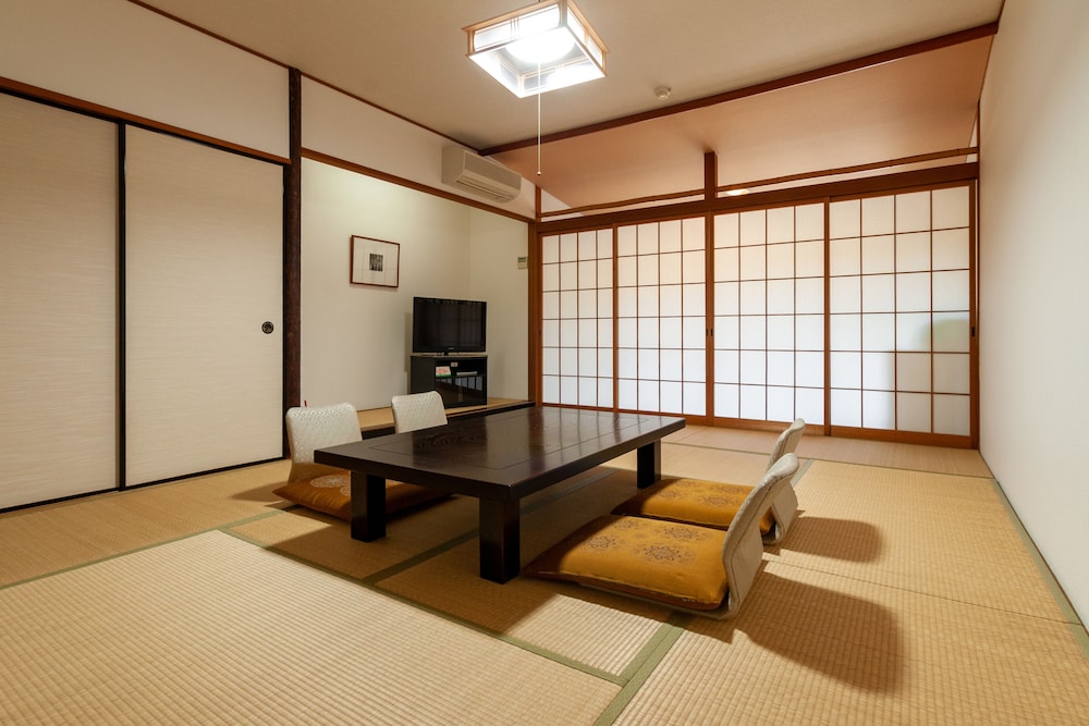 Kikuchi Grand Hotel