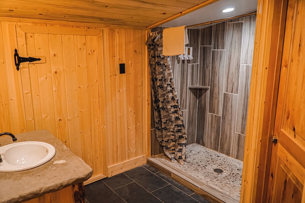 Moran Vacations - Heart 6 Ranch - Property Image 80