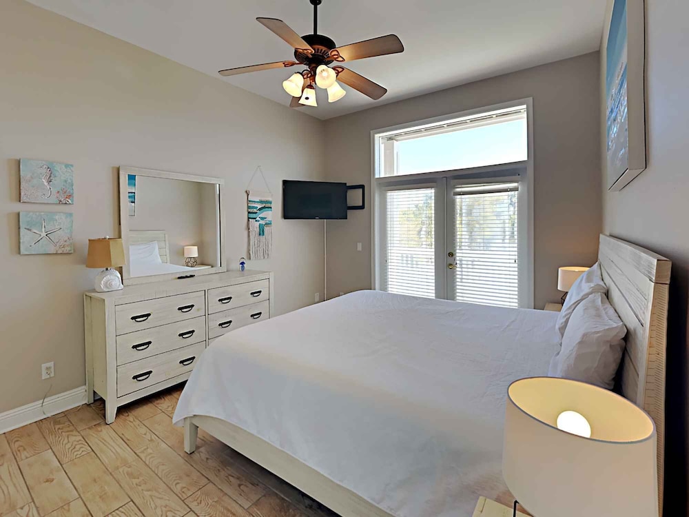 Reality Break by Southern Vacation Rentals view 3