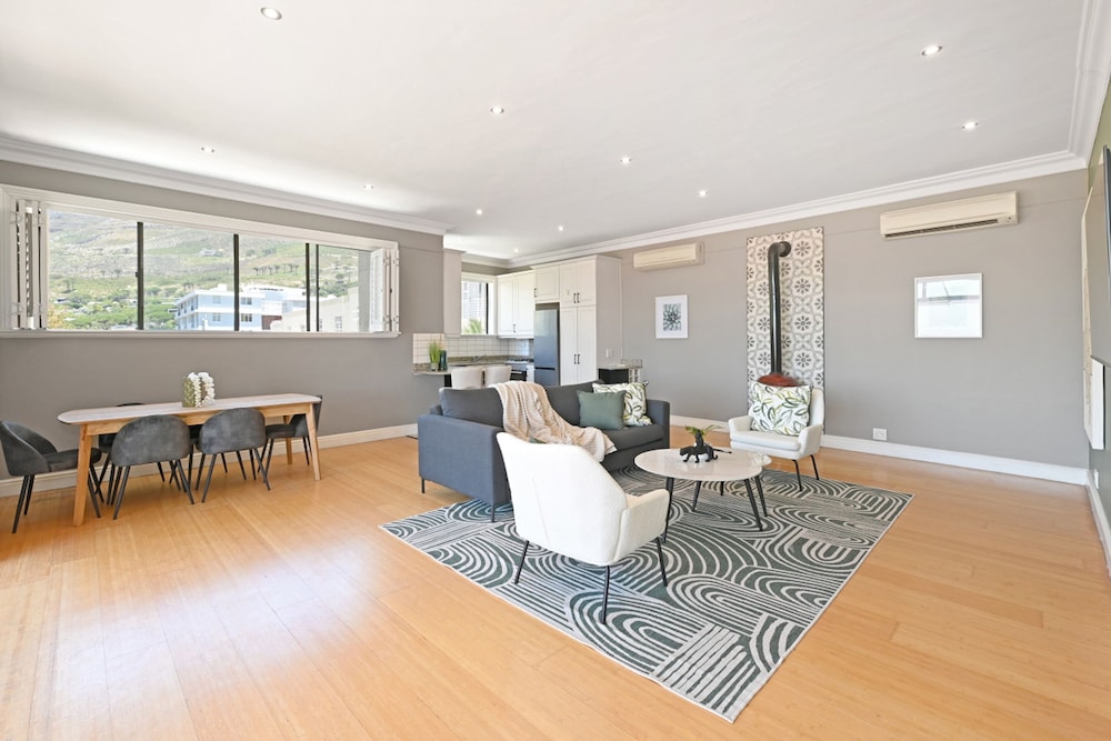 Two Bed Table Mountain Spacious