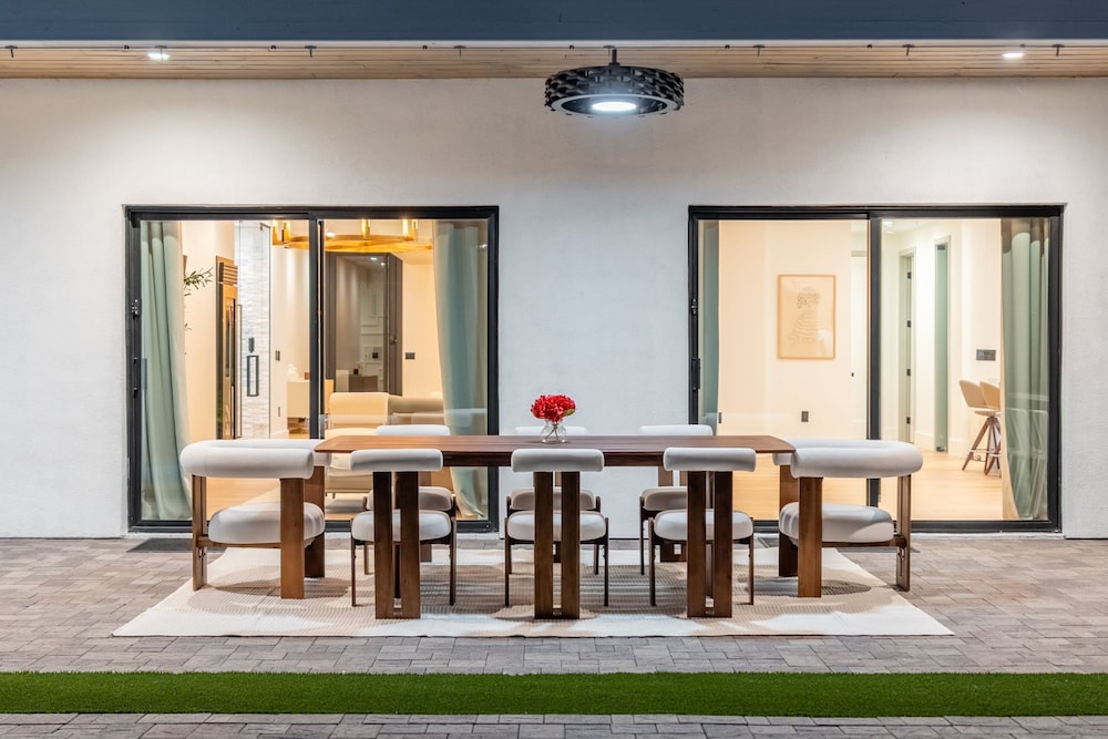 NEW The Casa Privada Experience