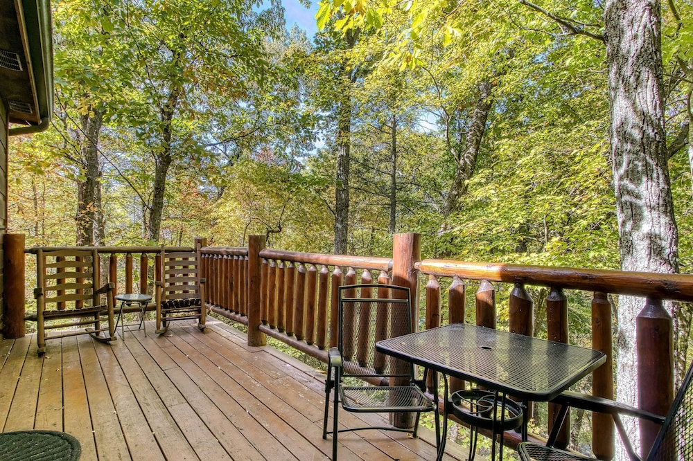 Dog Friendly Quiet Chalet Hot Tub Fireplace view 4