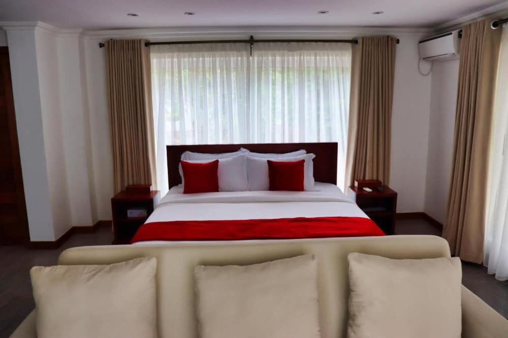 Searenity Beach Villa view 5