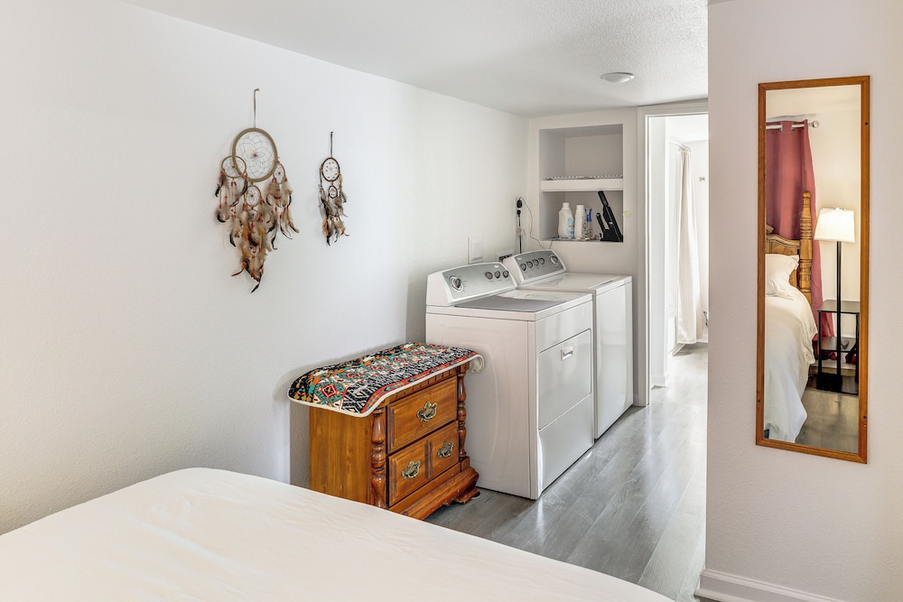 < 1 Mi to Enmu: Pet-friendly Home in Portales!