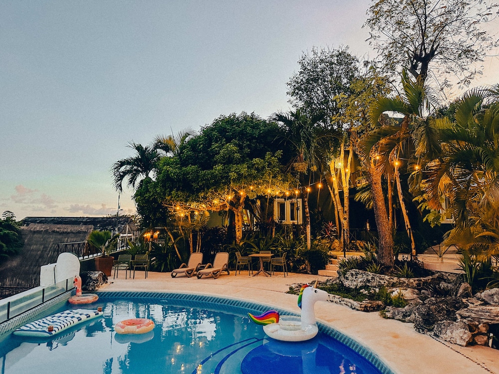 Viajero Bacalar Hostel