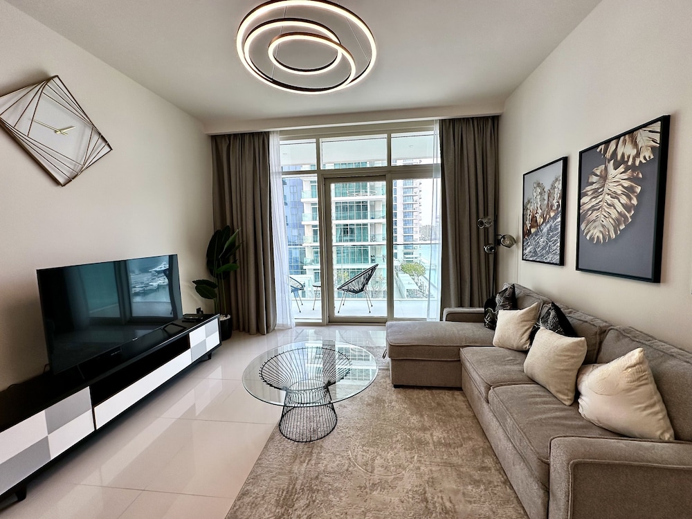Lux BnB I Sun Rise Bay Tower I Ocean View