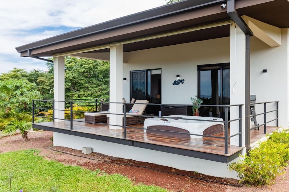 Playa Flamingo Gorgeous Oceanview Vacation Rental - Casa Tranquila view 2