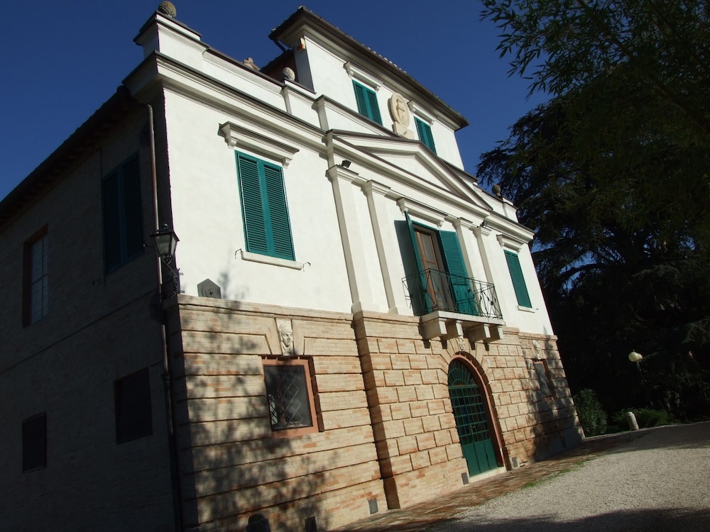 Photo 47