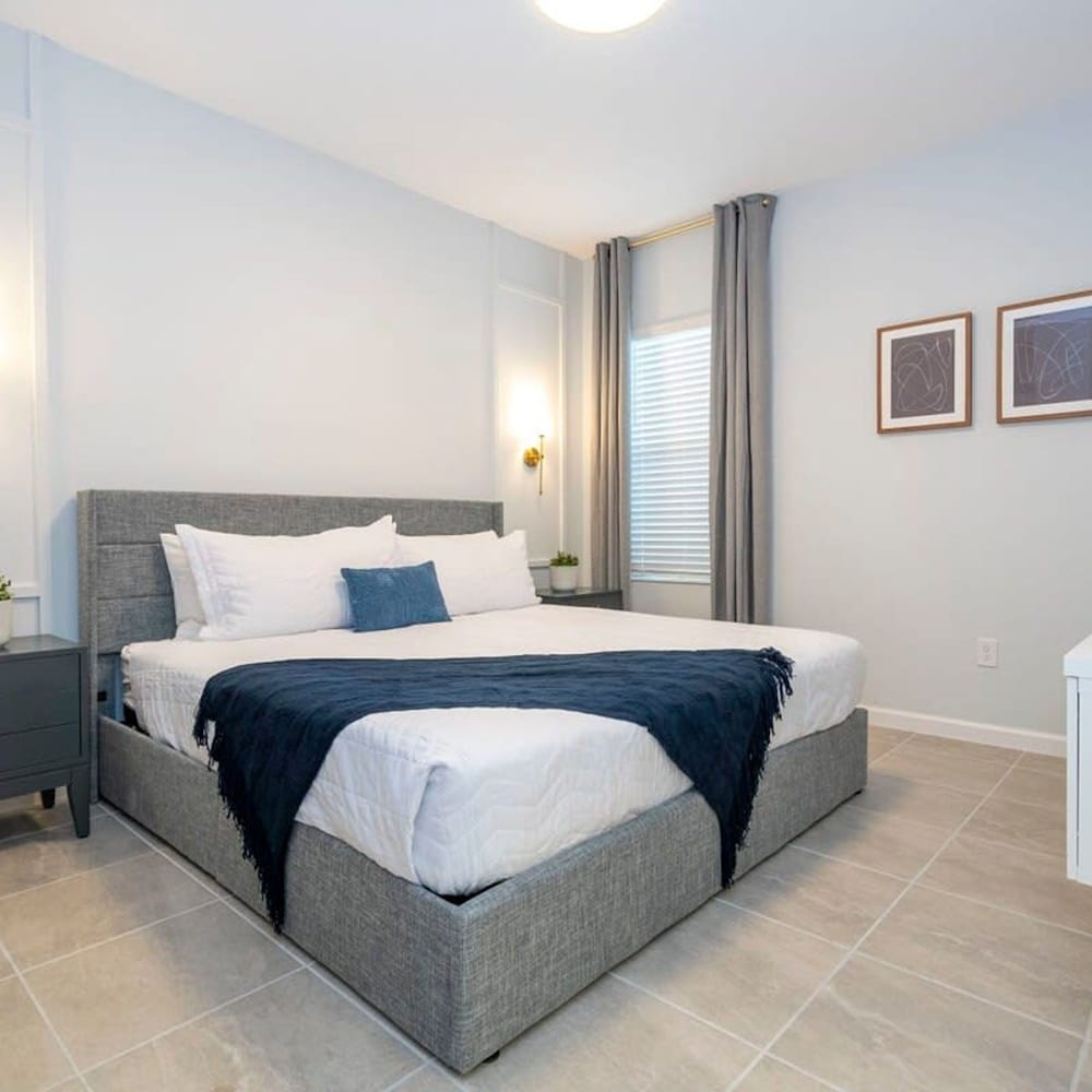 6152 Fantastic Spacious Home for Your Family