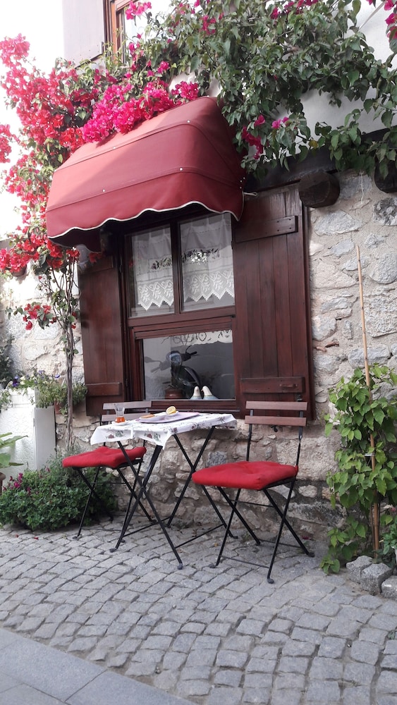 Sigacik Villa Teos Konuk Evi