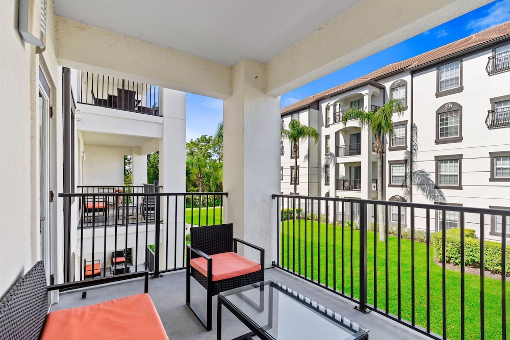 4012 Breakview Drive #210