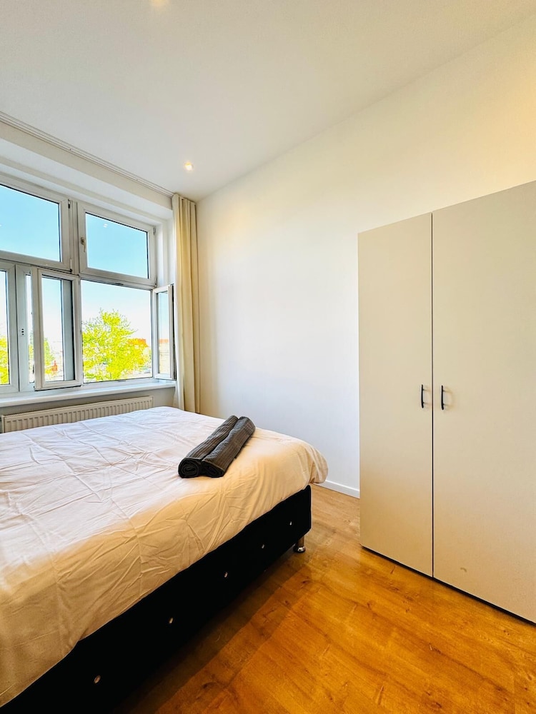 Cozy 3BR Apt Near Kaufpark Alterlaa
