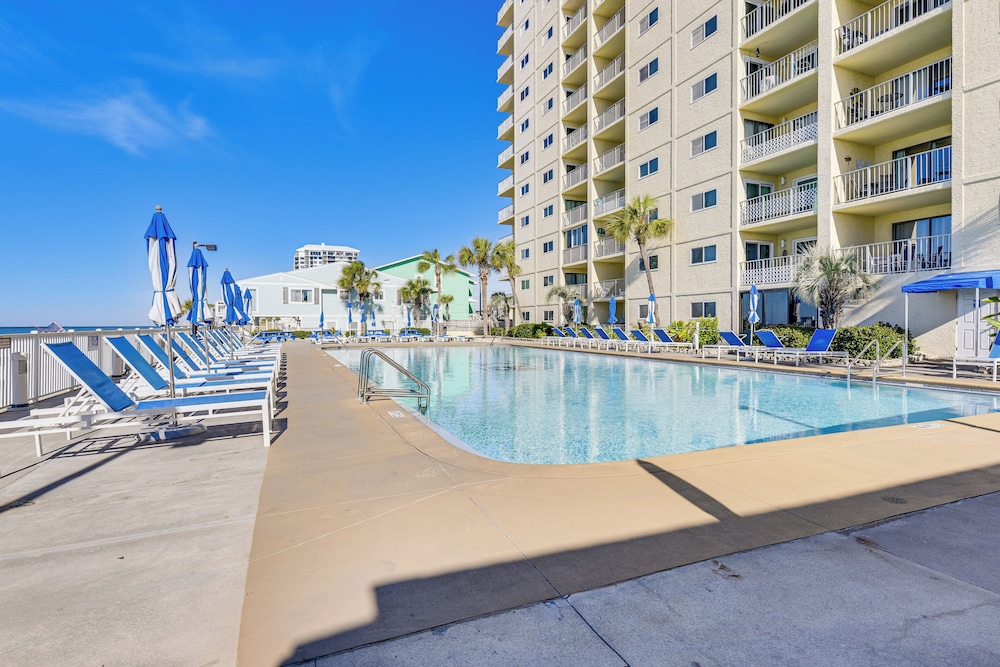 Beach & Pool Access: Regency Towers Condo in Pcb!