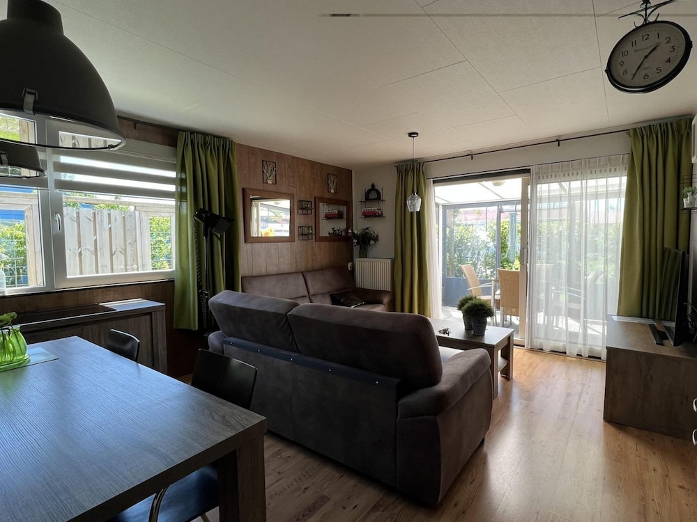 Comfortable Bungalow for 4 People