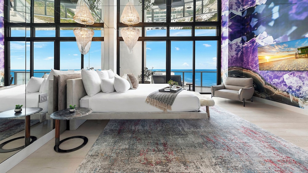 Luxury Vacation Rentals in South Beach by LRMB