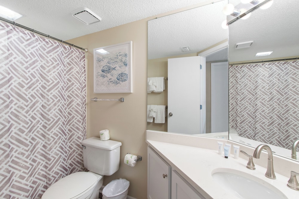Windward Pointe 1506