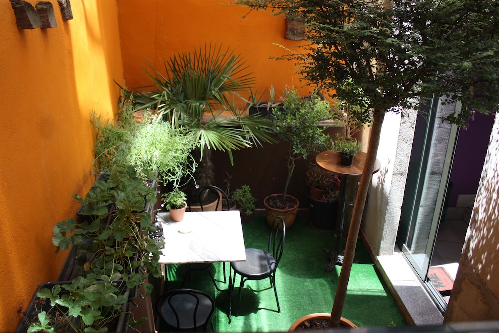 Revolutum Hostel photo 2