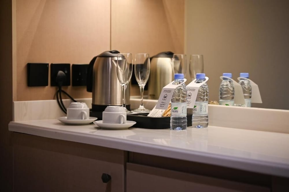 Palm Gate Hotel Suites