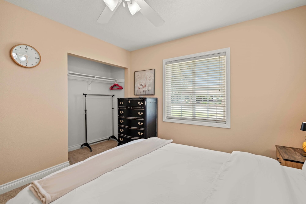 Modern Serenity Near LA Tranquil 3BR Stay