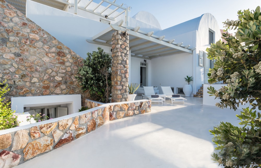Michaela Residence
