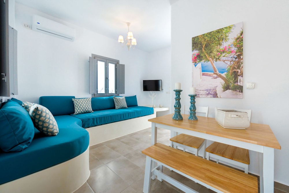 White Harmony Suites