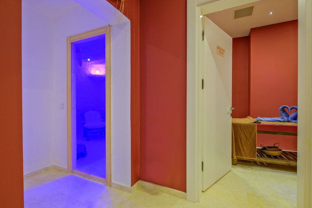 Highclere Hotel and Spa - Image 71
