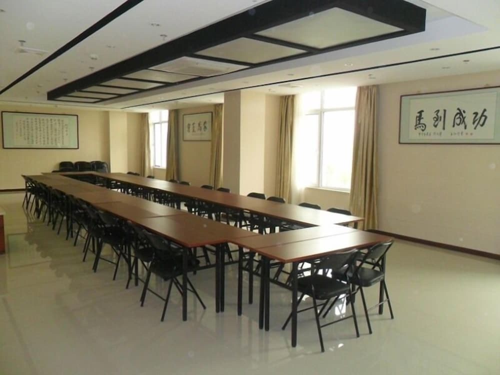 GreenTree Inn Tianjin Wuqing Jingbin Industrial Park Chengwang Road Express Hotel